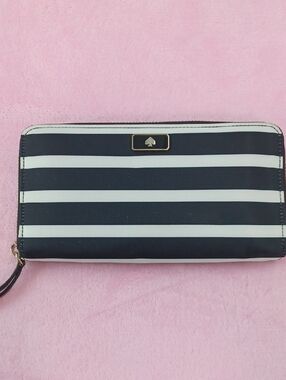 Kate Spade Large Continental Wallet Dawn Sailing Stripe NWT